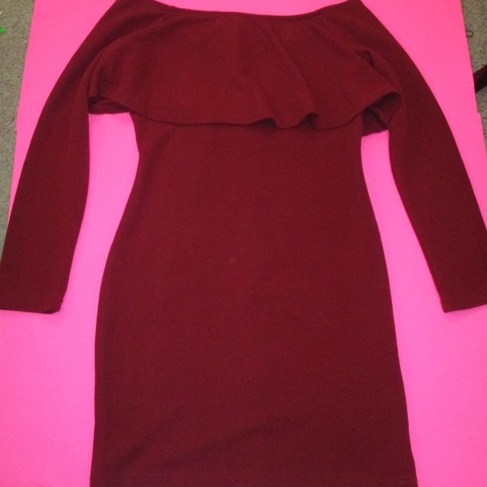 burgundy off the shoulder bodycon dress